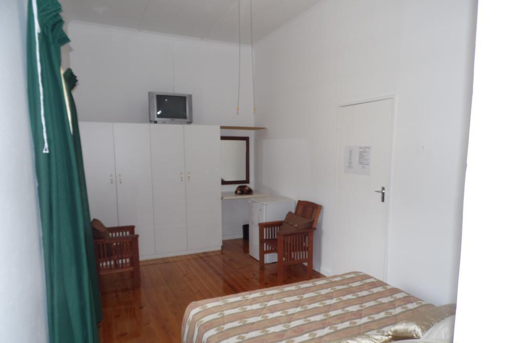 The Hexagon Wildlife Conservation Otel Uitenhage Dış mekan fotoğraf